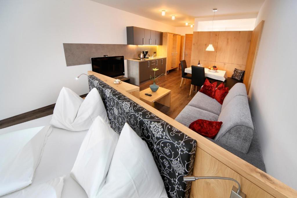 Appartement-Hotel Beatenhof Tirolo Habitación foto